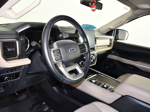 Used 2024 Ford Expedition Max Limited AWD/4WD image 41