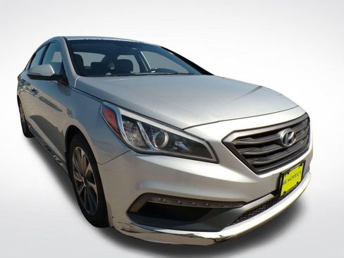 Used 2017 Hyundai Sonata Sport w/ Value Edition Package 02 FWD image 7
