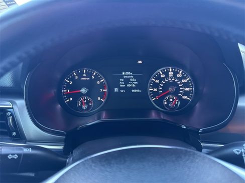 Used 2022 Kia Telluride LX image 16