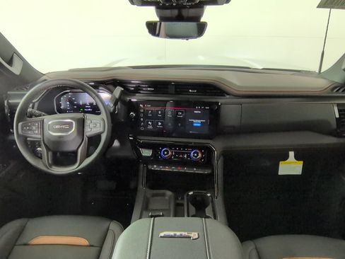 New 2026 GMC Sierra 2500 AT4 w/ AT4 Premium Plus Package AWD/4WD image 12