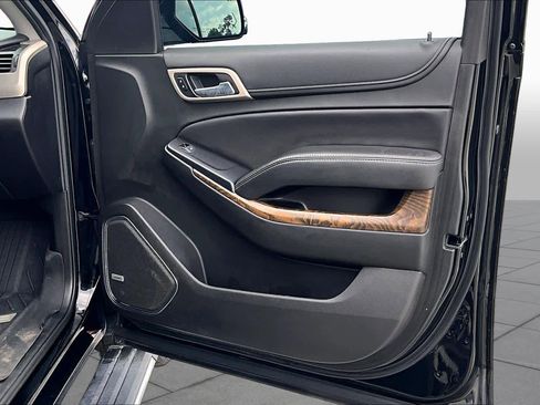 Used 2019 GMC Yukon Denali w/ Denali Ultimate Package RWD image 23