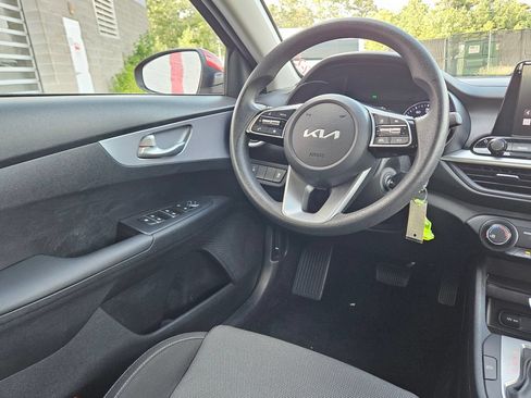 Used 2024 Kia Forte LXS FWD image 9