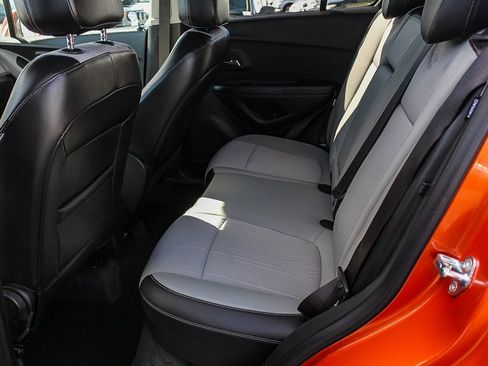 Used 2015 Chevrolet Trax LT w/ LT Sun and Sound Package image 20