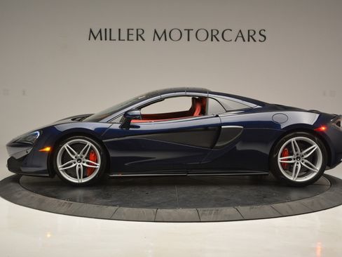 Used 2019 McLaren 570S Spider RWD image 16