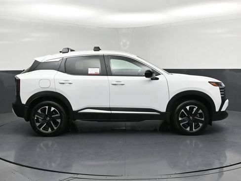 New 2026 Nissan Kicks SV w/ Cold Weather Package AWD/4WD image 25