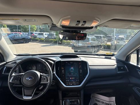 Used 2023 Subaru Ascent Limited w/ Technology Package AWD/4WD image 8