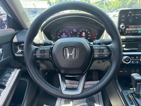 Used 2023 Honda Civic Touring image 14