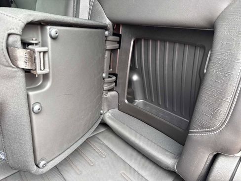 Used 2024 GMC Sierra 1500 AT4X image 30