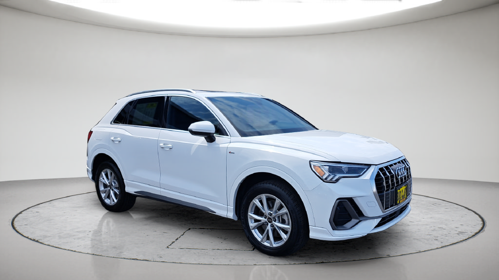 Used 2025 Audi Q3 2.0T Premium AWD/4WD image 3