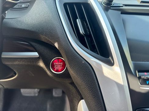 Used 2016 Acura TLX w/ Technology Package image 33