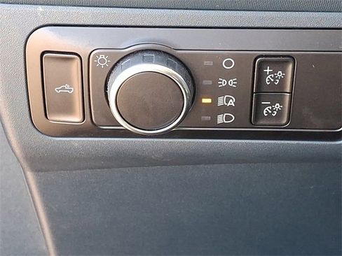 Used 2025 Ford Maverick XL w/ Equipment Group 102A image 21