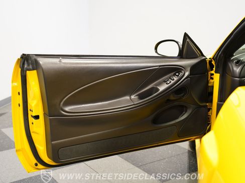 Used 2004 Ford Mustang GT RWD image 38