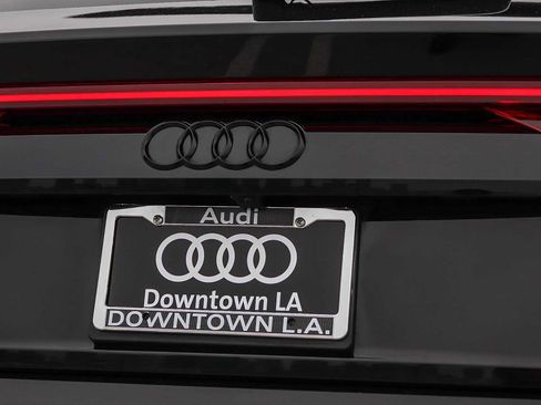 Used 2023 Audi Q8 Premium Plus w/ Premium Plus Package AWD/4WD image 11