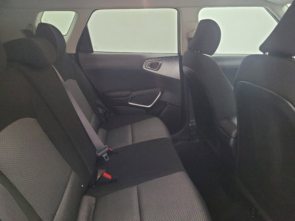 Used 2020 Kia Soul LX FWD image 19