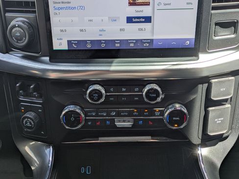 Used 2022 Ford F150 Lariat w/ Equipment Group 502A High AWD/4WD image 19