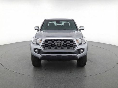 Used 2023 Toyota Tacoma TRD Off-Road image 2