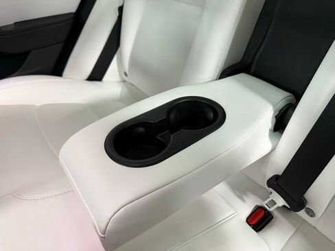 Used 2020 Tesla Model 3 Long Range image 14