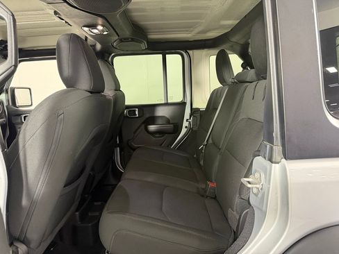 Used 2023 Jeep Wrangler Unlimited AWD/4WD image 22