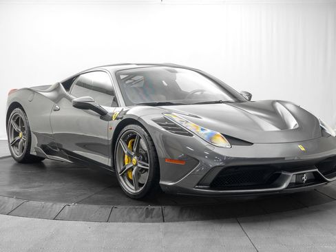 Used 2014 Ferrari 458 Speciale Coupe RWD image 9