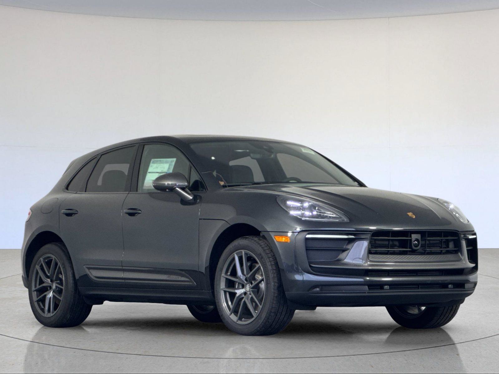 Certified 2026 Porsche Macan Turbo AWD/4WD image 10