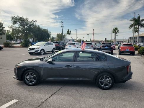 Used 2025 Kia K4 LXS image 14