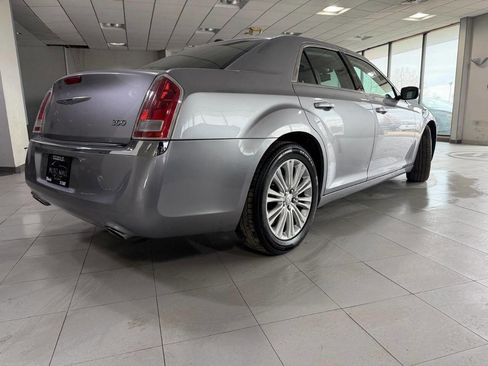 Used 2013 Chrysler 300 AWD w/ Driver Convenience Group image 11
