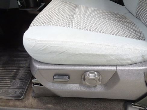 Used 2015 Ford F250 XLT w/ XLT Value Package image 21