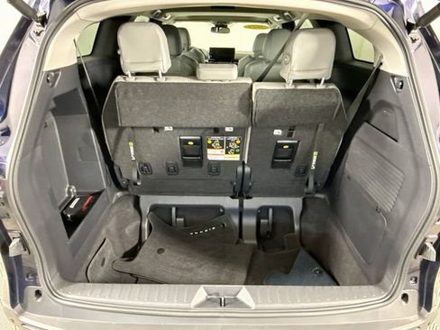 Used 2025 Toyota Sienna XLE w/ XLE Plus Package AWD/4WD image 26