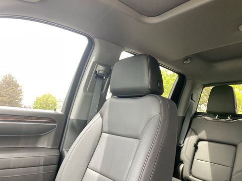 Used 2022 GMC Sierra 1500 Elevation w/ Elevation Premium Package image 18