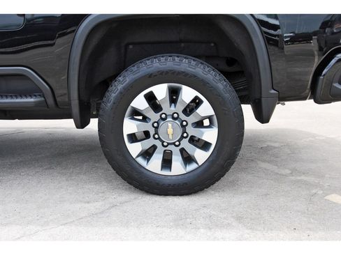 Used 2023 Chevrolet Silverado 2500 Custom w/ Custom Convenience Package AWD/4WD image 29
