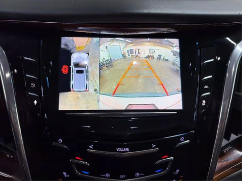 Used 2016 Cadillac Escalade Premium AWD/4WD image 19
