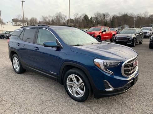 Used 2021 GMC Terrain SLE w/ Driver Convenience Package image 7