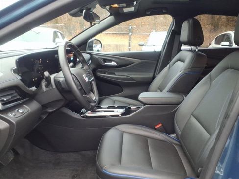 Used 2024 Buick Envista Sport Touring w/ Convenience I Package image 11