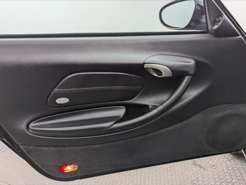 Used 2001 Porsche Boxster image 12