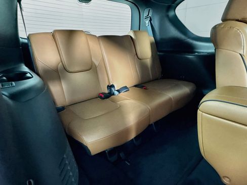 Certified 2023 INFINITI QX80 Sensory w/ Cargo Package AWD/4WD image 39
