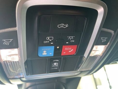 New 2026 RAM 3500 Laramie AWD/4WD image 25
