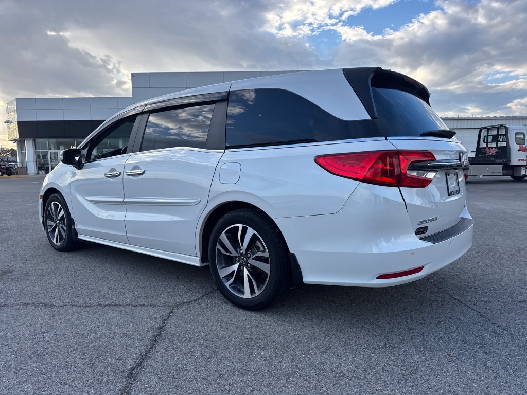 Used 2023 Honda Odyssey Touring image 4