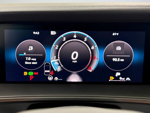 New 2025 Volkswagen Tiguan SE image 15