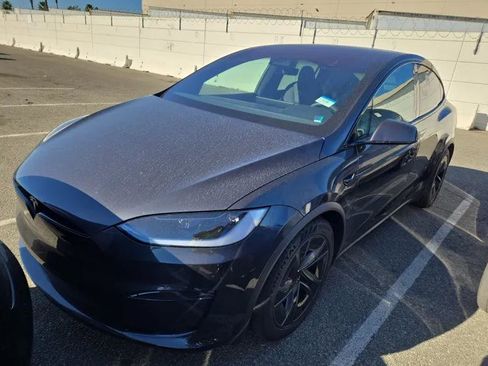Used 2026 Tesla Model X image 1