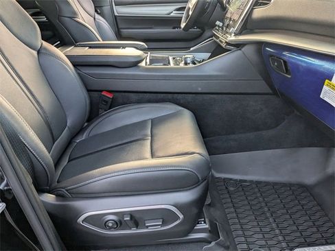 New 2025 Jeep Wagoneer Series II image 33