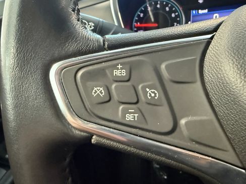 Used 2019 Chevrolet Equinox LT image 33