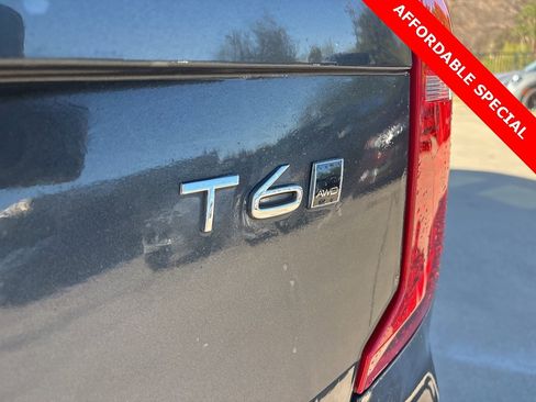 Used 2021 Volvo XC90 T6 Momentum w/ Advanced Package image 9