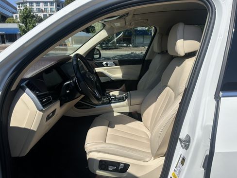 Used 2019 BMW X7 xDrive50i w/ Premium Package AWD/4WD image 18