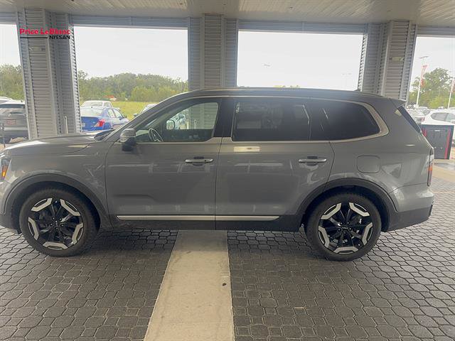 Used 2024 Kia Telluride EX FWD image 6