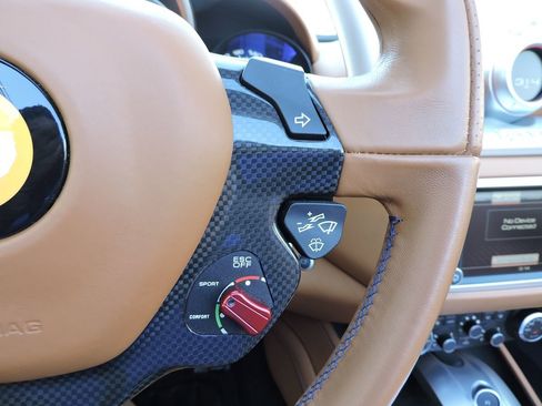 Used 2017 Ferrari California T image 25