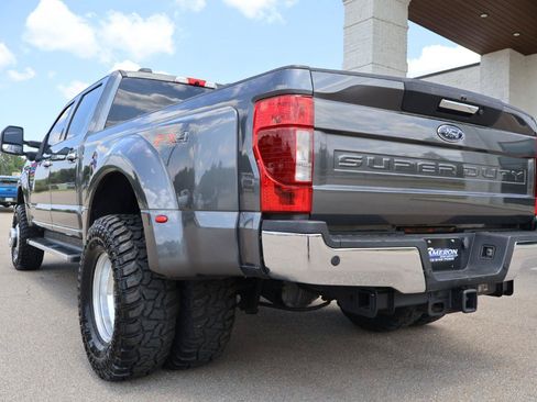 Used 2020 Ford F350 XLT w/ XLT Premium Package AWD/4WD image 3