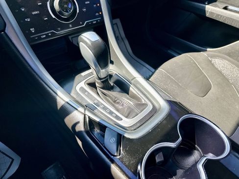 Used 2015 Ford Fusion Titanium FWD image 26