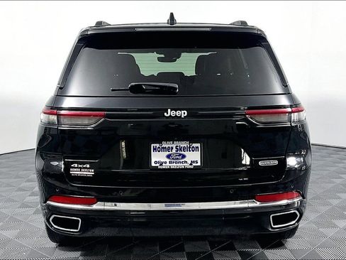 Used 2024 Jeep Grand Cherokee Overland AWD/4WD image 4