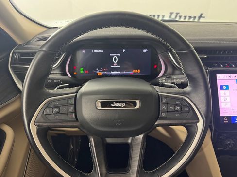 Used 2021 Jeep Grand Cherokee L Limited RWD image 12