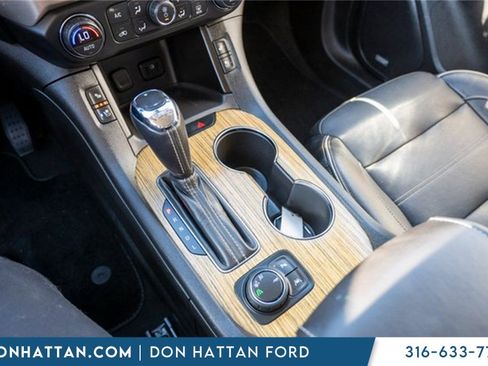 Used 2019 GMC Acadia Denali image 13